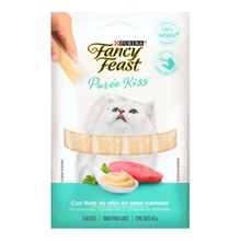 Alimento para gato FANCY FEAST purée kiss con filete de atún en salsa cremosa x4 unds