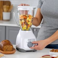 Licuadora 2 Velocidades Oster Kaliman Vaso De Vidrio 800W Color Blanco
