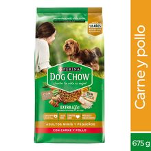 Alimento para perro DOG CHOW carne y pollo x675 g